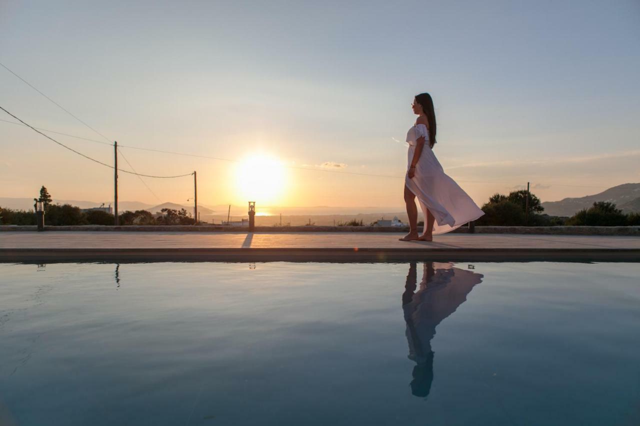 Naxos Infinity Villa And Suites Galanado Exteriér fotografie