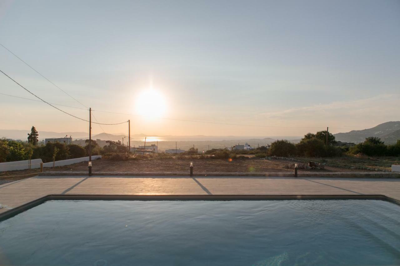 Naxos Infinity Villa And Suites Galanado Exteriér fotografie
