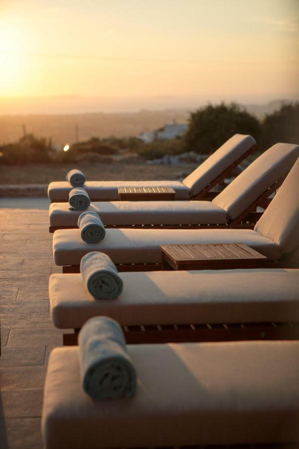 Naxos Infinity Villa And Suites Galanado Exteriér fotografie